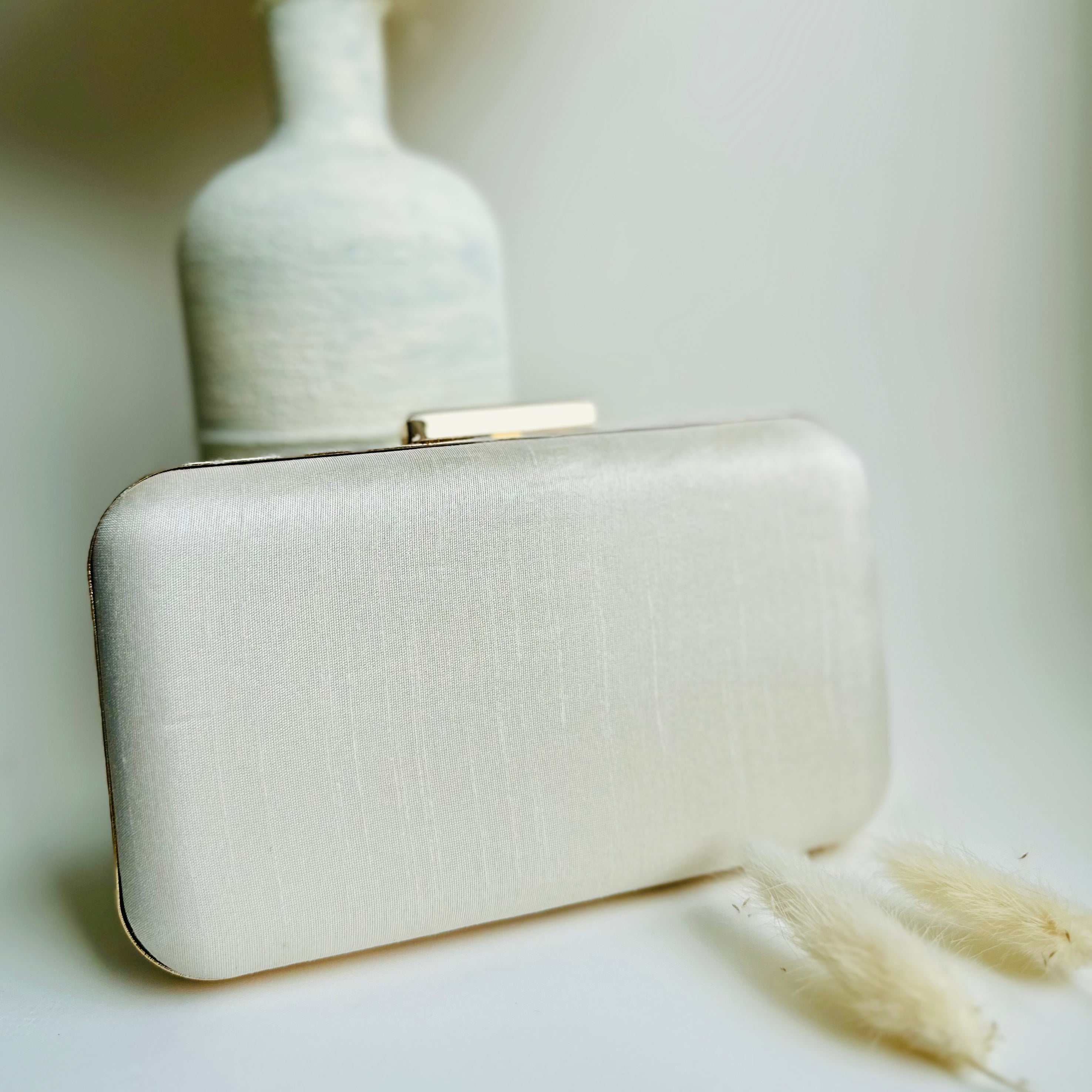 SAIRA BANOO Clutch